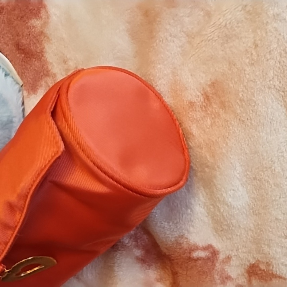 YSL Parfums 🌺 Pink Round Heart Bag - Picture 4 of 11
